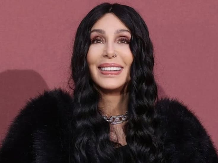 Arrestan al hijo de Cher tras violento incidente en reconocido colegio de élite; lo acusan de asalto y otros cargos criminales