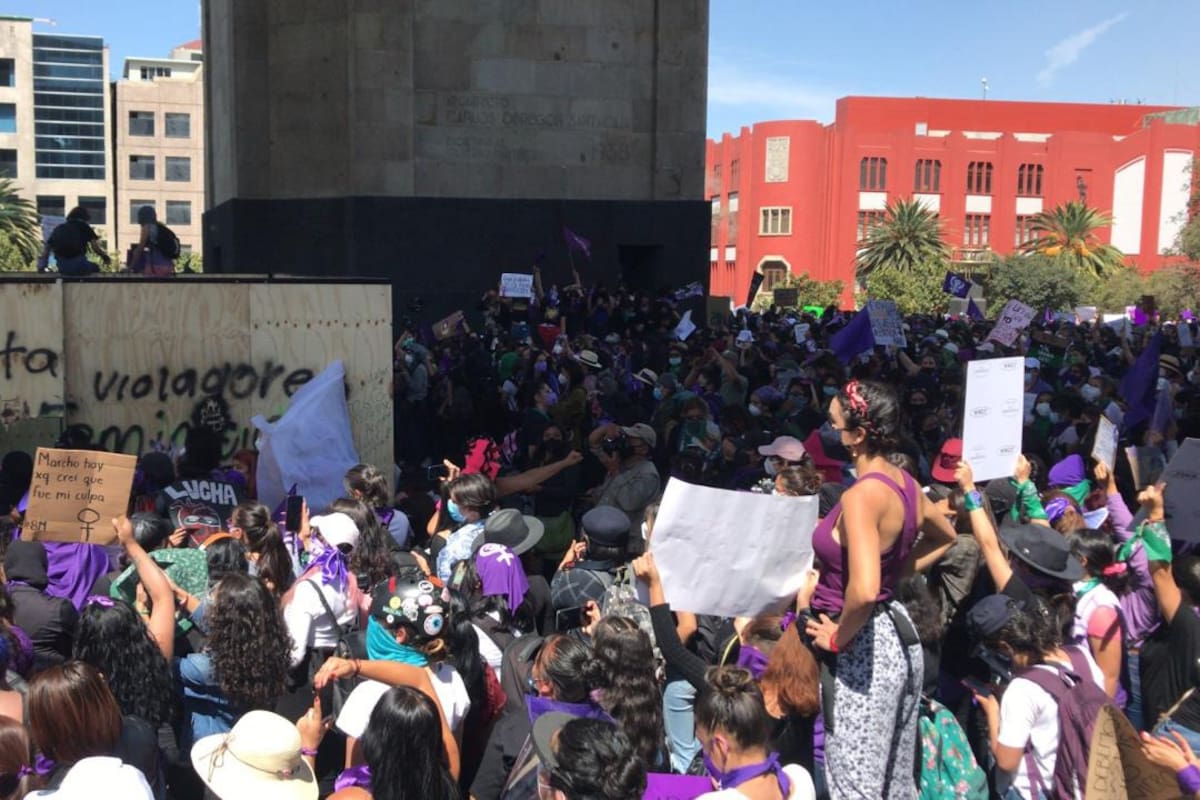Morado y verde: los colores que simbolizan la lucha feminista