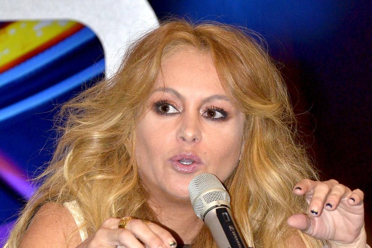 ¿Qué dijo Paulina Rubio tras filtrarse imágenes haciendo 'sus necesidades' en la playa