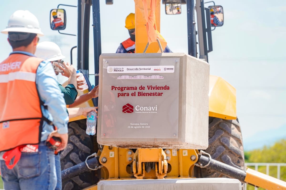 El gobernador Alfonso Durazo encabezó la colocación de la primera piedra del proyecto Vivienda para el Bienestar en Navojoa. FOTO: ESPECIAL