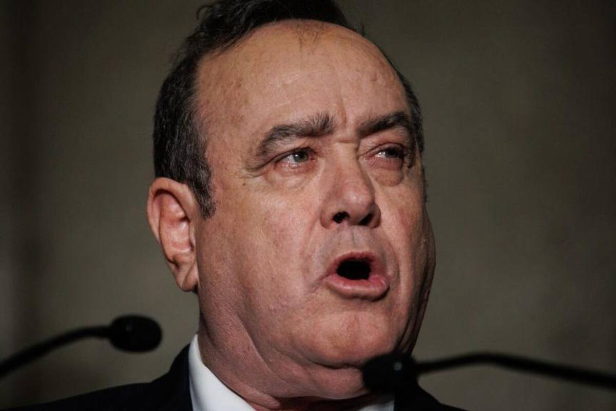 EE.UU. acusa al expresidente de Guatemala Alejandro Giammattei de corrupción tres días después de que dejara el cargo y le prohíbe la entrada al país