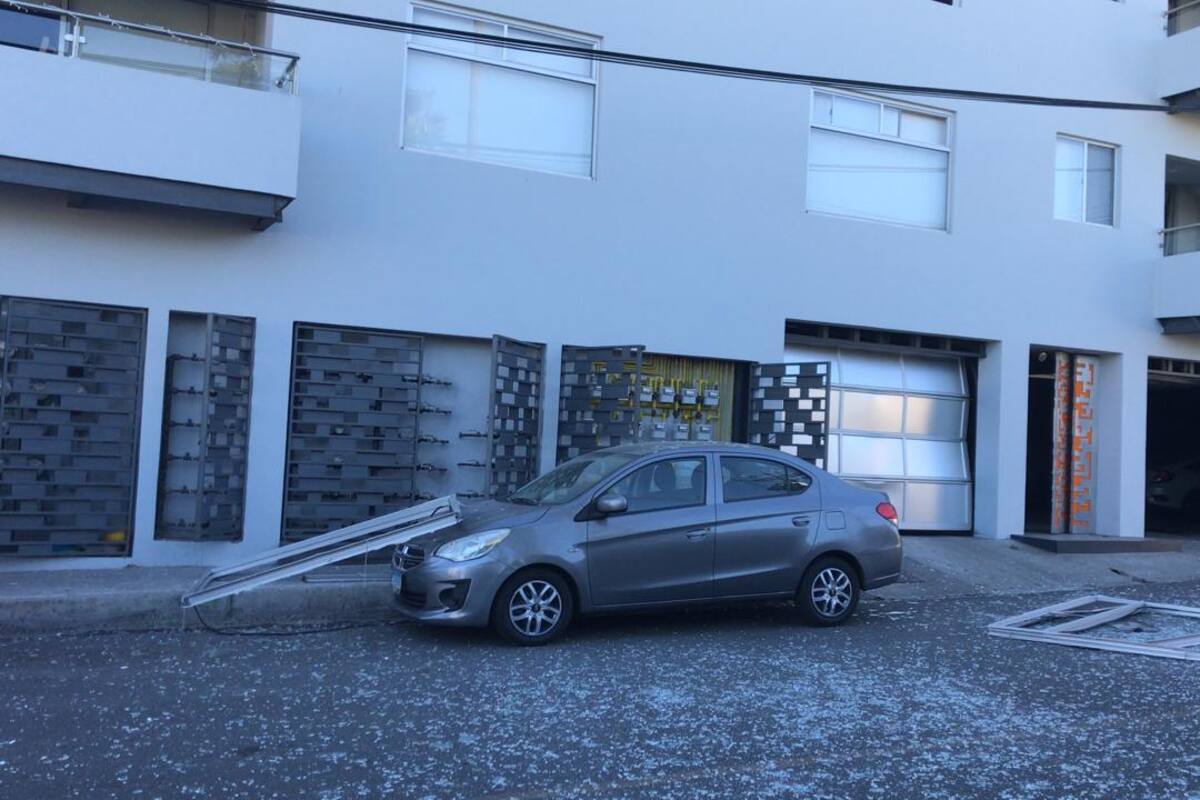 Deja tres lesionados y 50 evacuados explosión en La Mesa