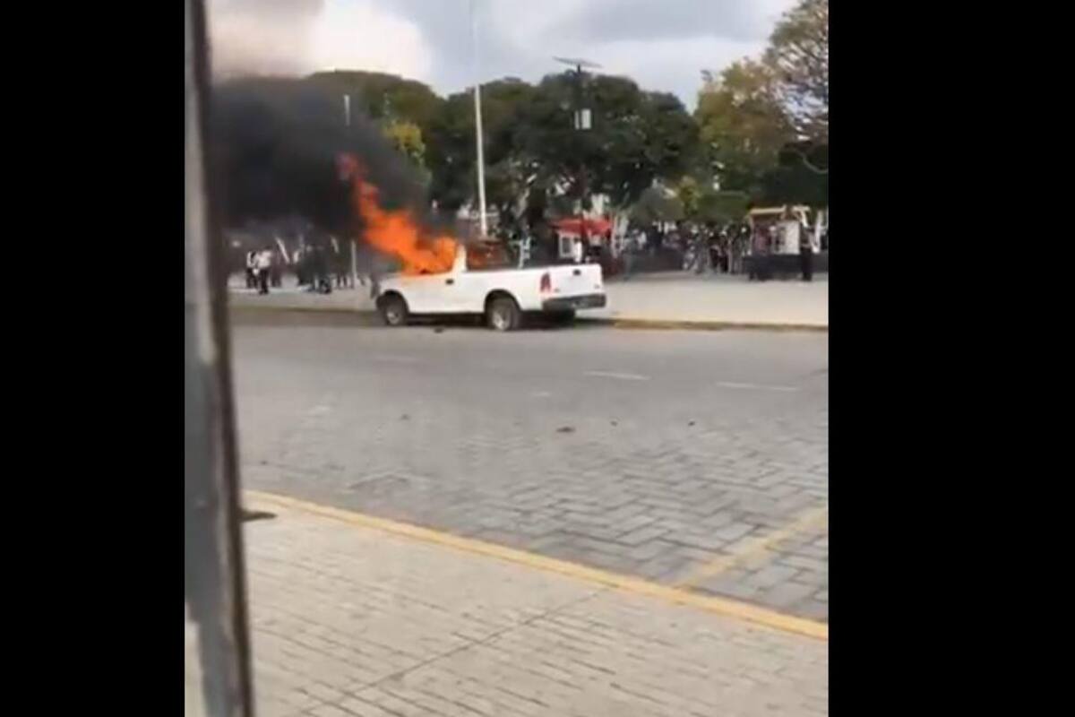 Protestan con fuego en Amozoc; exigen renuncia de alcalde y seguridad