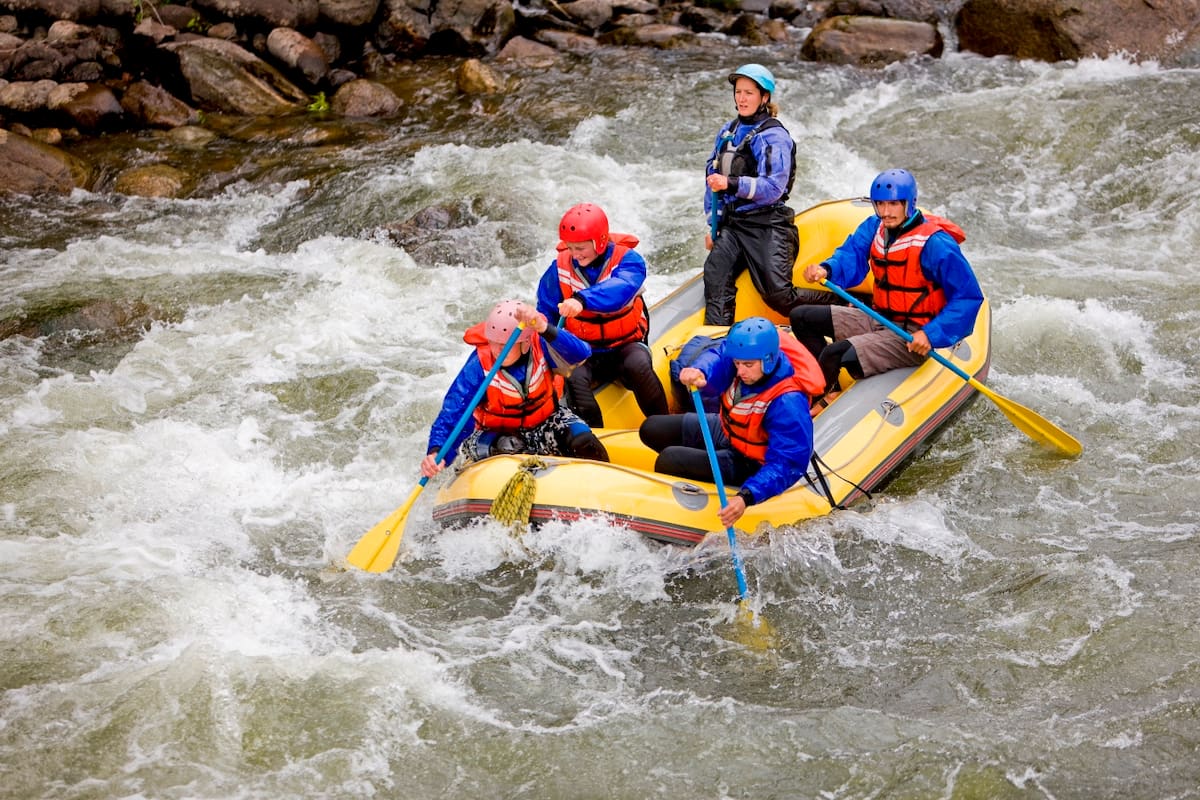 Navega en balsa en el Upper Salt River