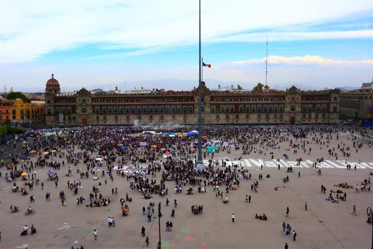 Día de la Mujer: Los videos de la manifestación en el Zócalo en Palacio Nacional de la CDMX
