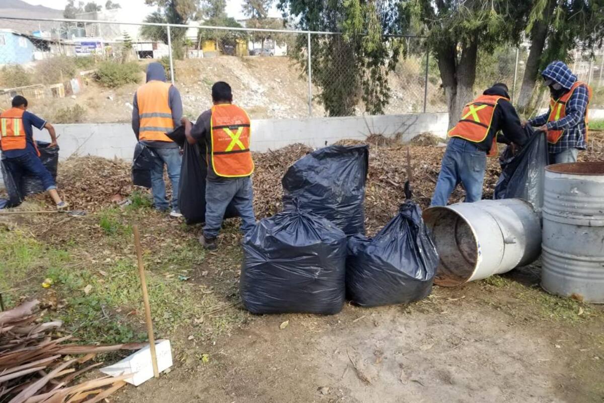 Personas detenidas realizaron labores de limpieza en tres colonias