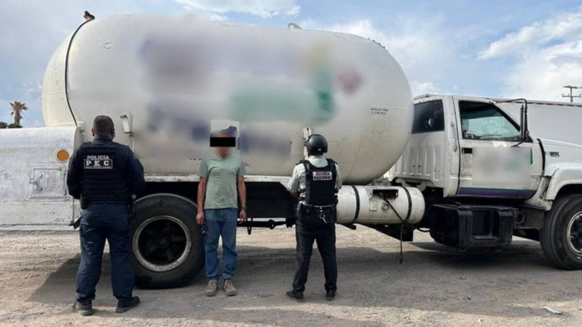 Aseguran en Celaya una pipa con 15 mil litros de gas LP que circulaba sin permisos por la carretera federal 45 y detienen al conductor al no acreditar la procedencia legal del combustible