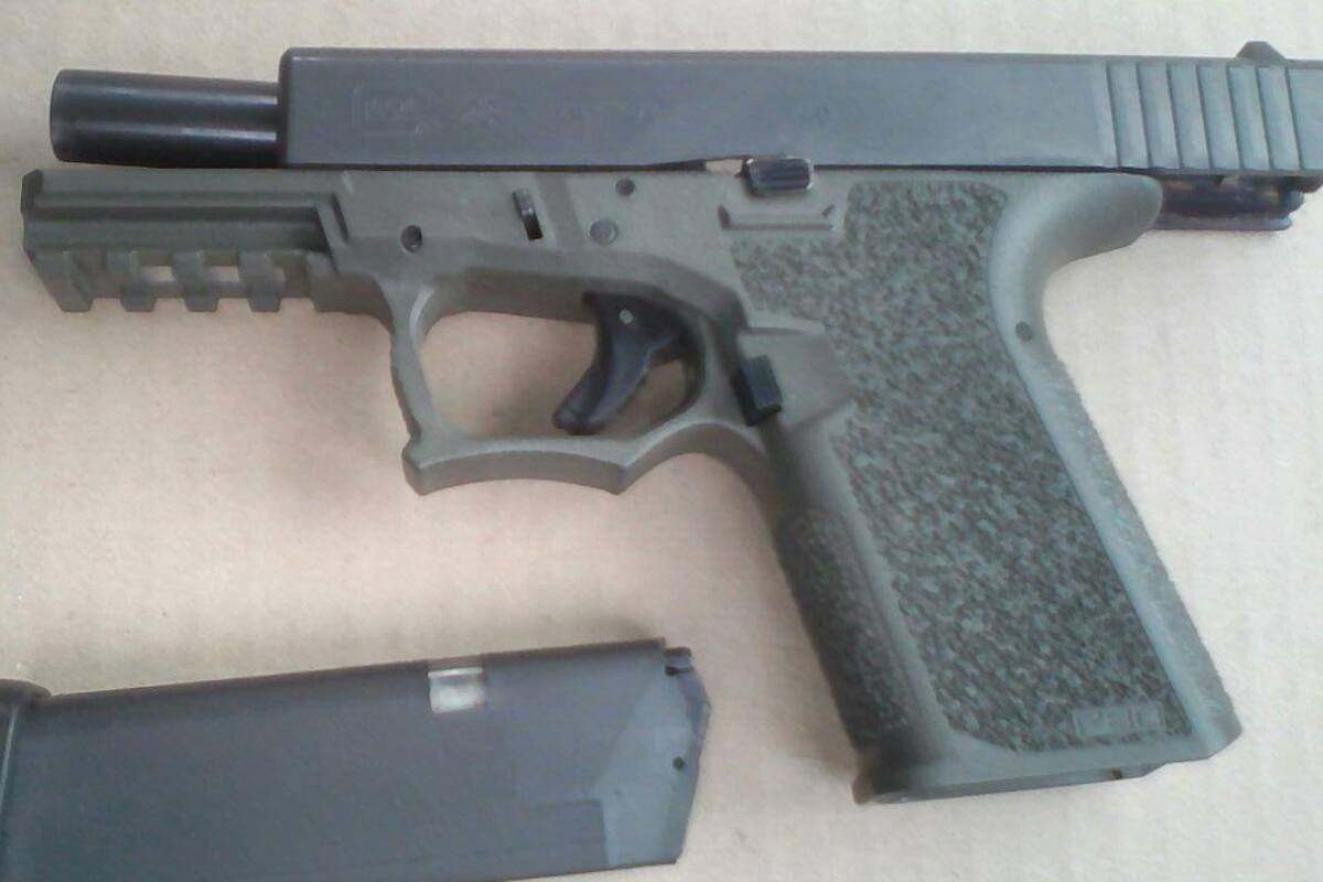 Detienen a hombre en Rosarito por disparar arma de fuego al aire