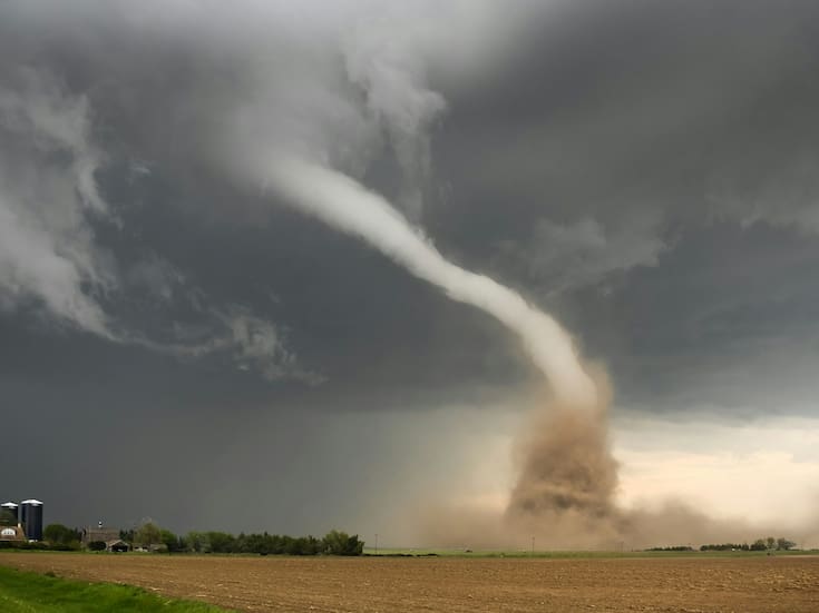 Alerta meteorológica: Riesgo de tornados en el norte del país y lluvias intensas en el sur
