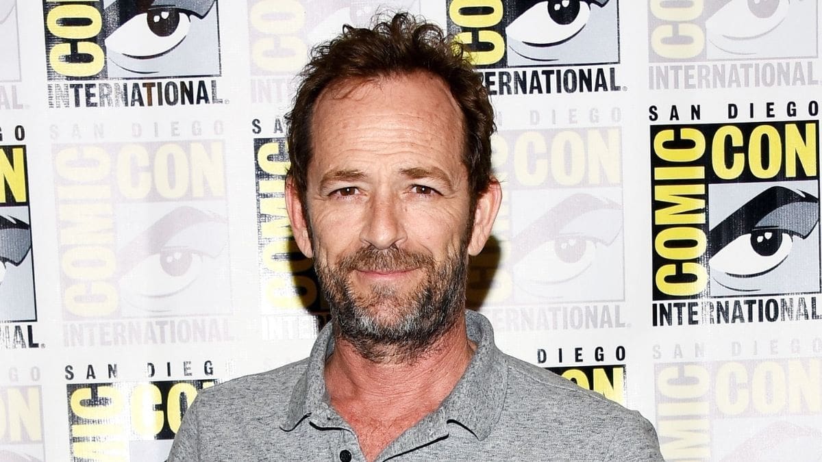 Luke Perry, la estrella de Beverly Hills 90210, murió de ictus; años después, gracias al veneno de una araña, descubren un potencial tratamiento