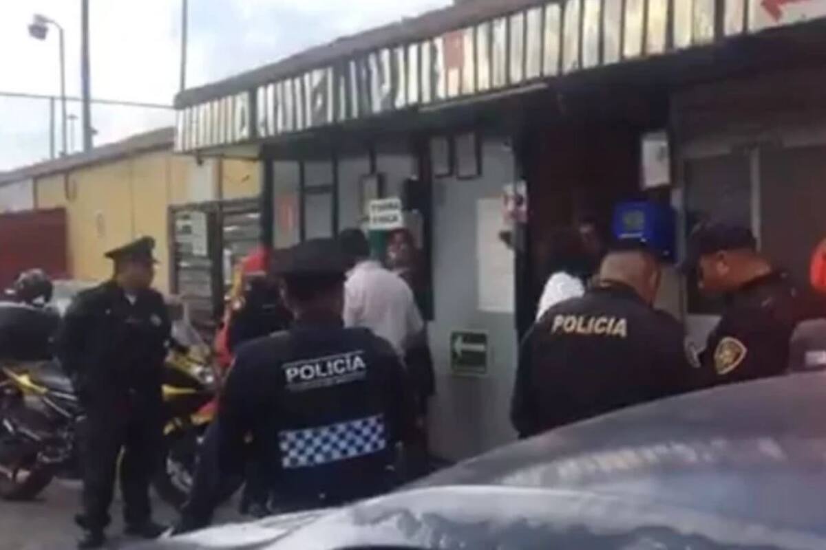 Abandonan a niña en gasolinera cercana a aeropuerto de CDMX