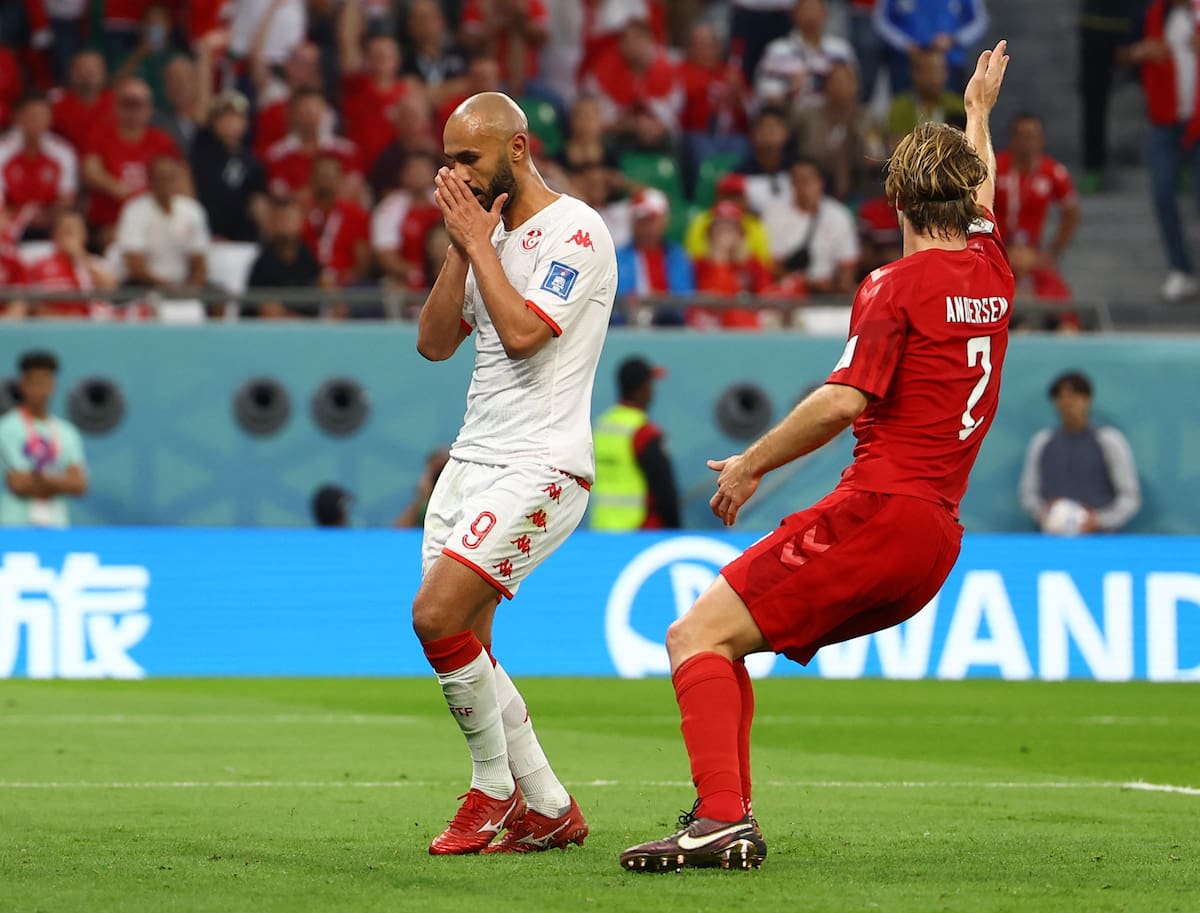 Nov 22, 2022
Foto del martes del tunecino Issam Jebali en el partido vs Dinamarca en el Mundial de Qatar 2022. | REUTERS/Kai Pfaffenbach