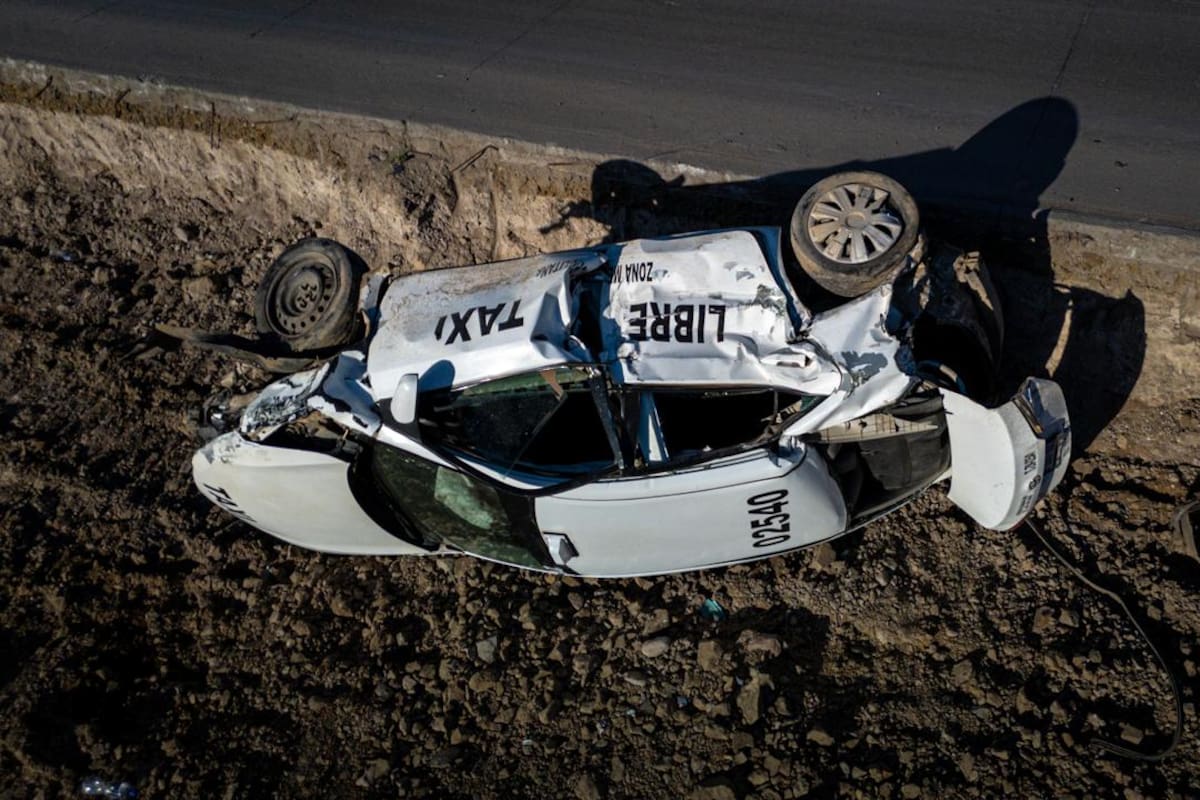 Aparatoso accidente deja tres vehículos involucrados en el bulevar 2000