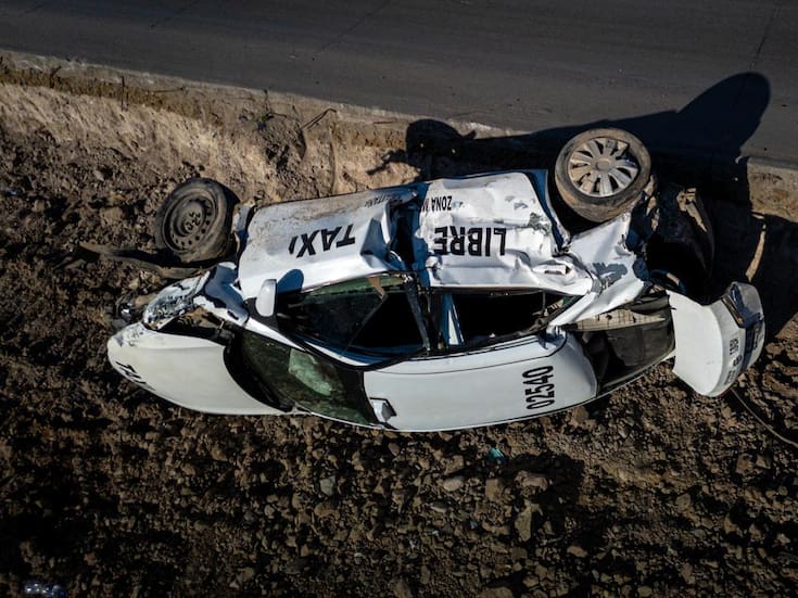 Aparatoso accidente deja tres vehículos involucrados en el bulevar 2000