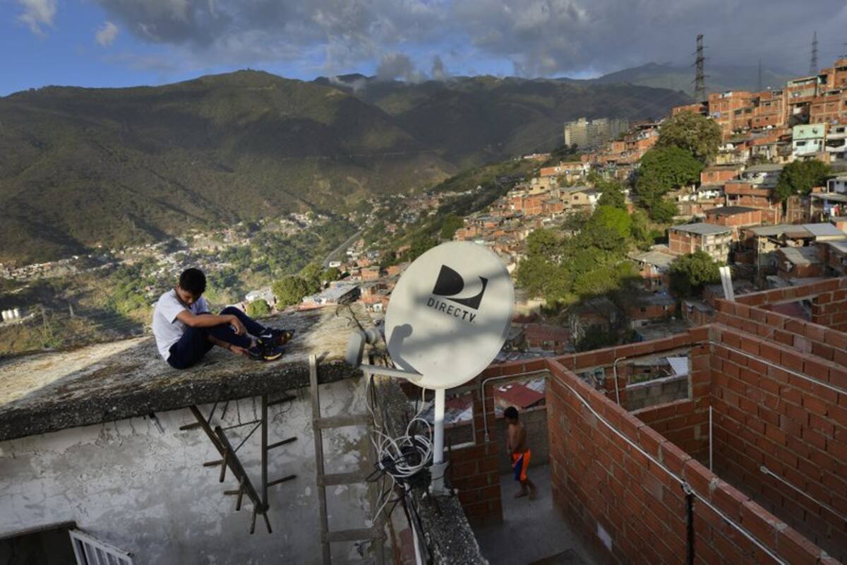 ¿Por qué AT&T se retira del mercado de TV de paga en Venezuela?