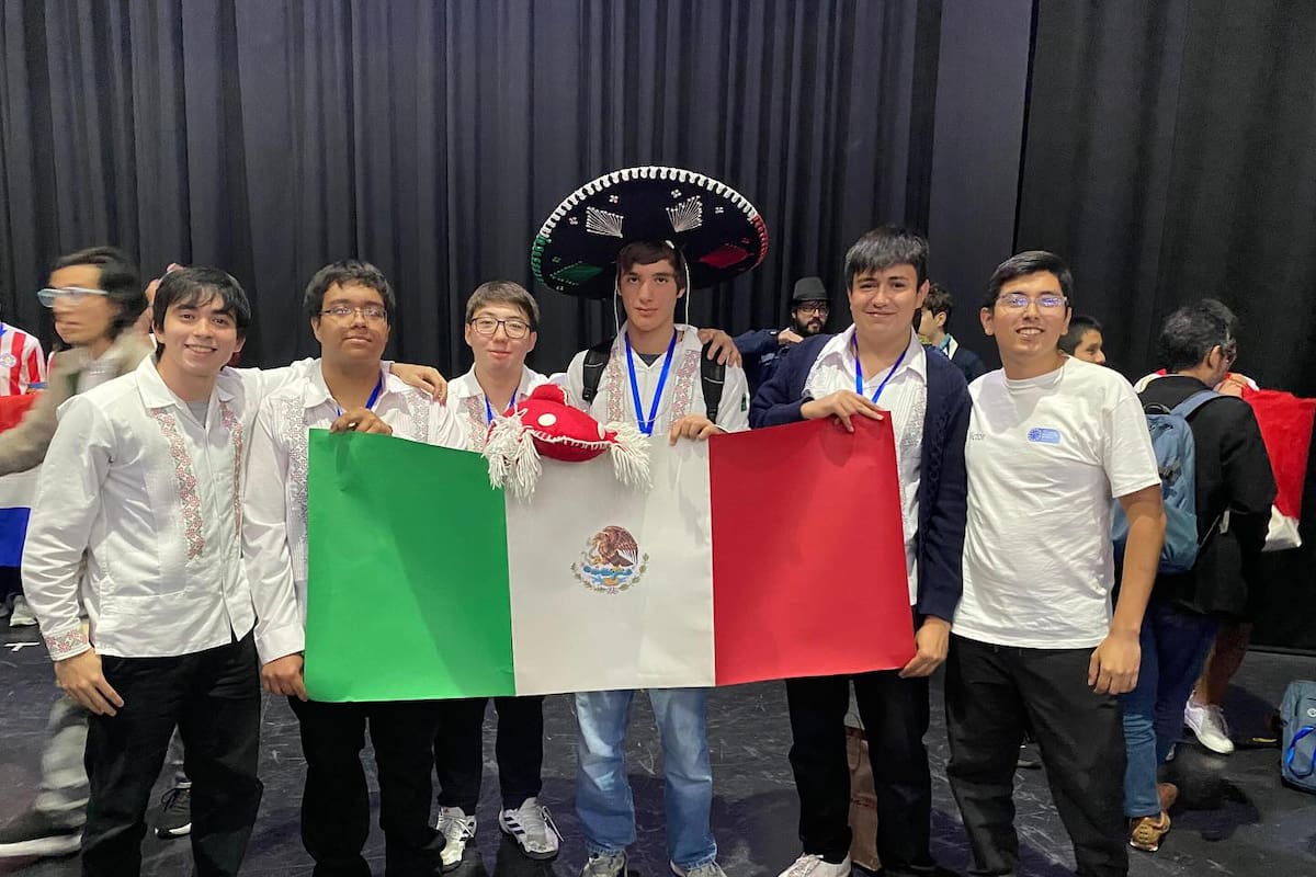 México brilla con cuatro medallas en la Olimpiada Iberoamericana de Matemáticas