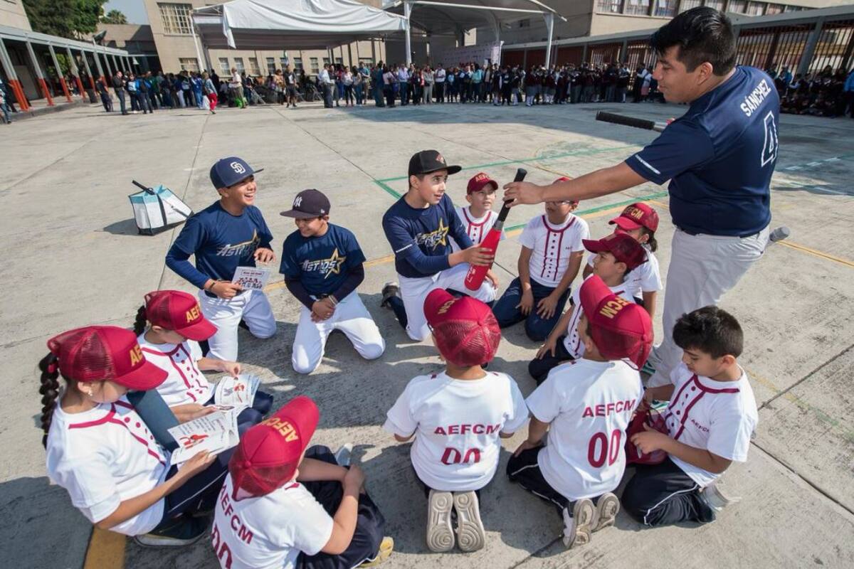 Llega el beisbol a escuelas públicas como deporte estelar
