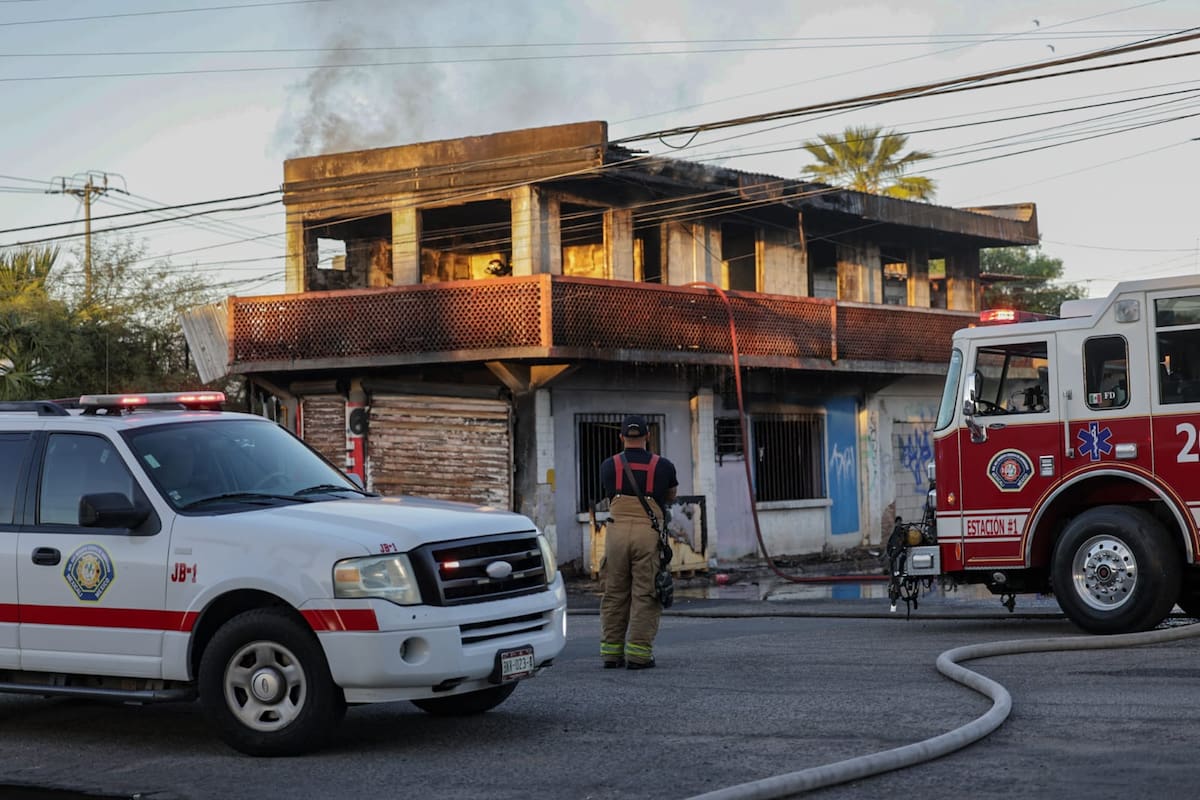 Se incendia dos veces en un día edificio abandonado en la colonia Libertad