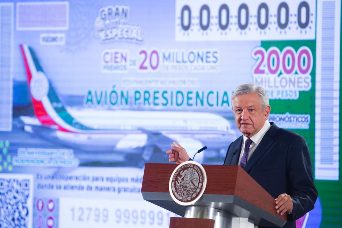En 15 días regresará el avión presidencial: AMLO
