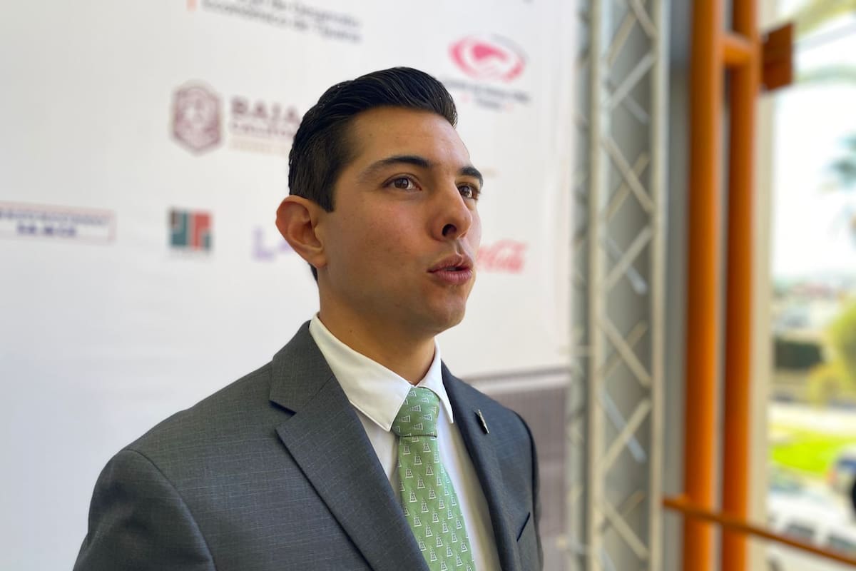Déficit del 60% en policías municipales en Tecate: Román Cota