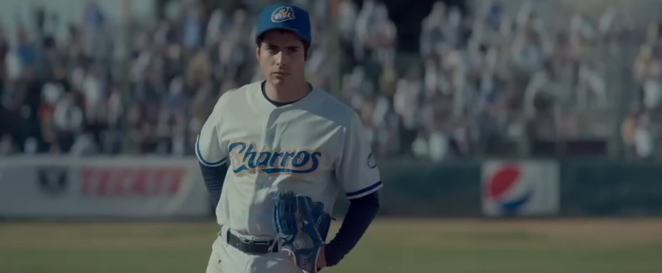 En la película 108 Costuras, José Ángel Bichir interpretó a Mauricio Contreras, pitcher de los Charros de Jalisco.