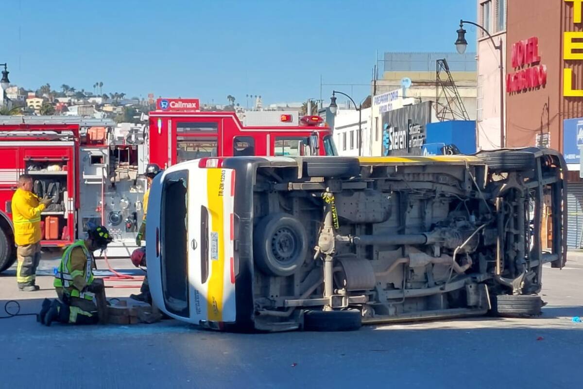 Choque entre taxi y auto particular deja un muerto en la Zona Centro de Tijuana