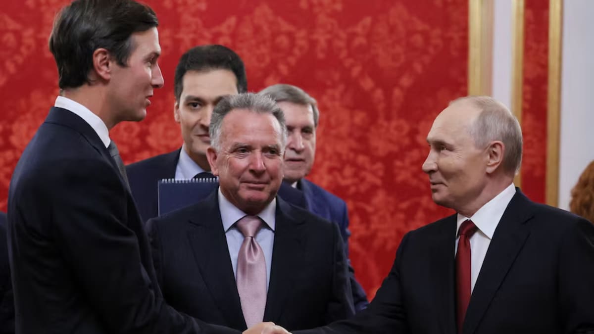 Putin recibió en Moscú a los enviados de Trump para discutir “nuevas ideas” sobre Ucrania, pero tras casi tres horas de conversaciones no hubo un acuerdo y las diferencias sobre territorio y el futuro de Kiev siguen sin resolverse