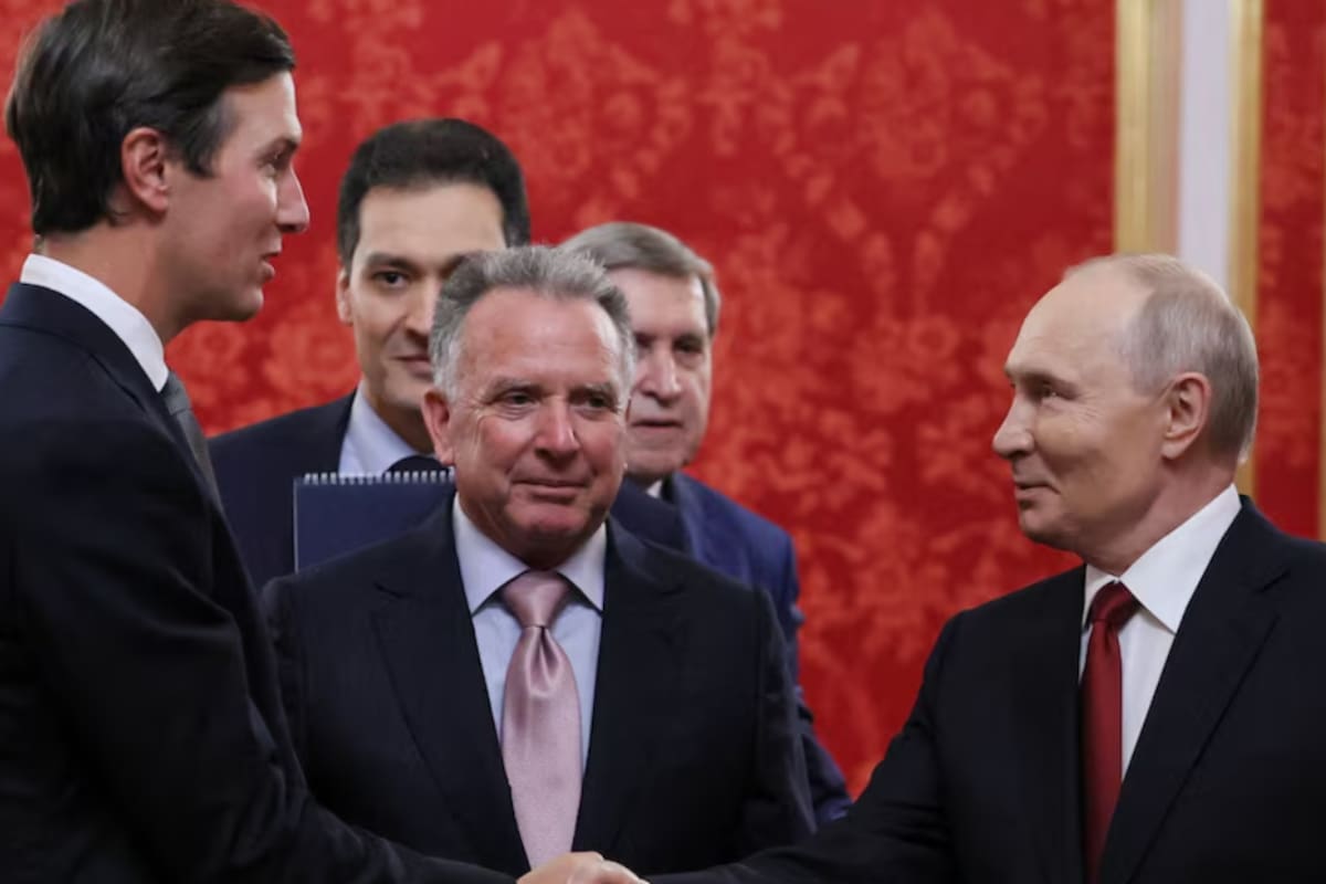 Putin recibió en Moscú a los enviados de Trump para discutir “nuevas ideas” sobre Ucrania, pero tras casi tres horas de conversaciones no hubo un acuerdo y las diferencias sobre territorio y el futuro de Kiev siguen sin resolverse