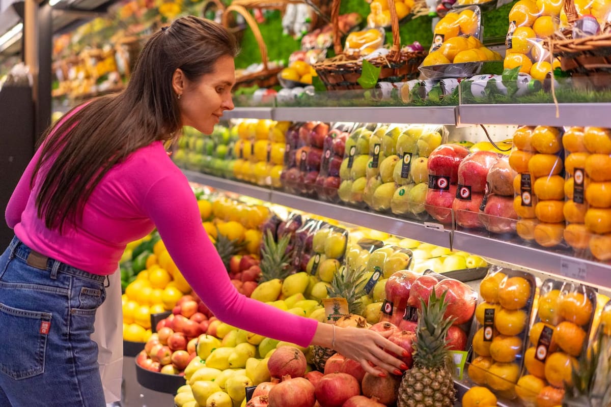 Algunos productos dan más confianza que otros a los usuarios y los frescos son de los que más incertidumbre generan, por lo que prefieren comprarlos en tiendas físicas. | Foto: Pexels