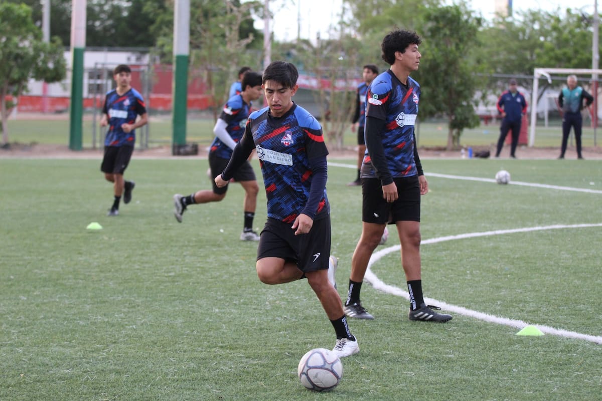 Debutan Cimarrones este sábado en Liga Premier