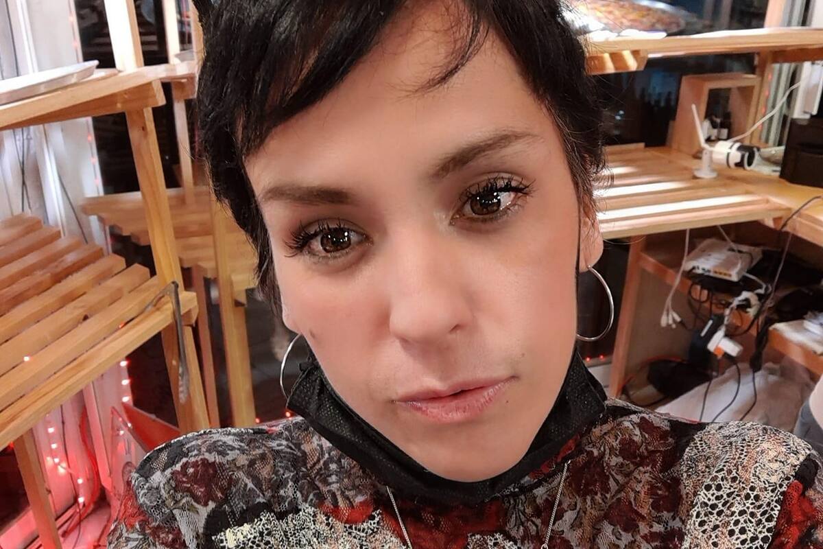 Mayela Laguna acusa a Enrique Guzmán de discriminar a su hijo