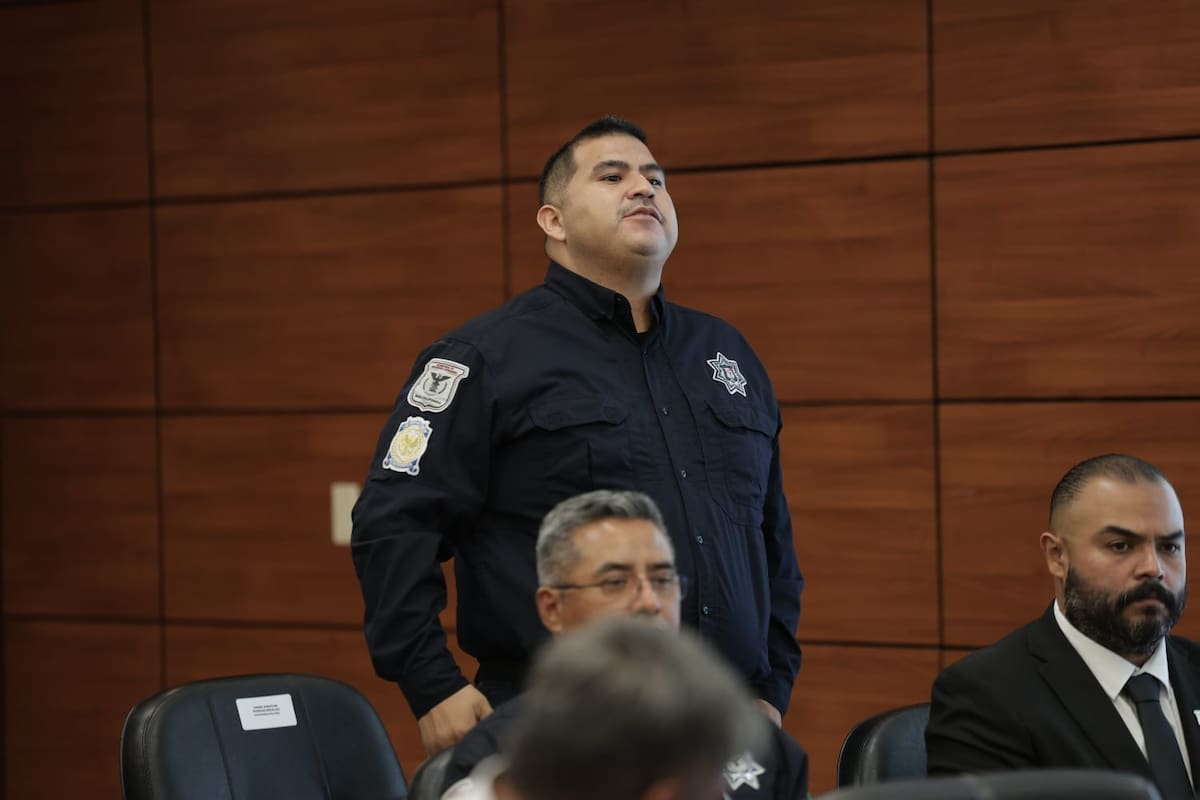 Rosiles Hidalgo asume dirección de la FESC