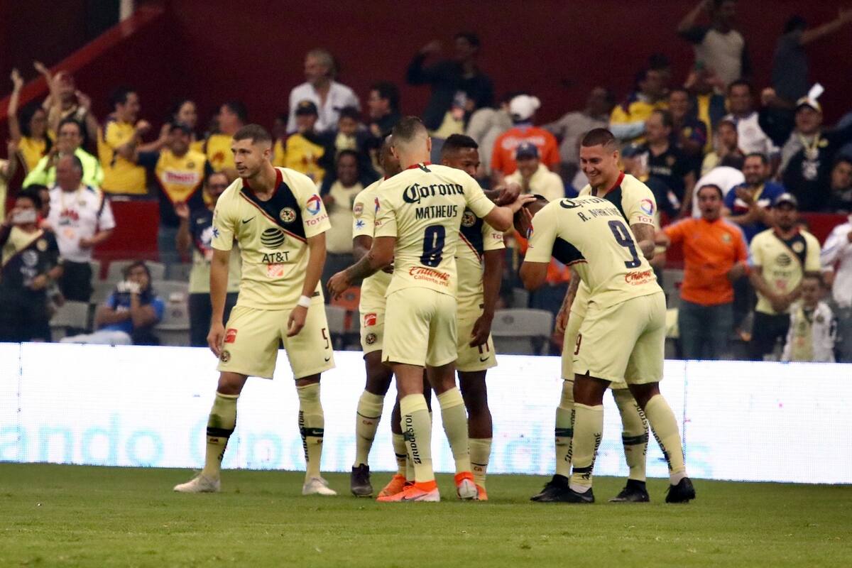 Se filtra uniforme de América y Pumas para la próxima temporada