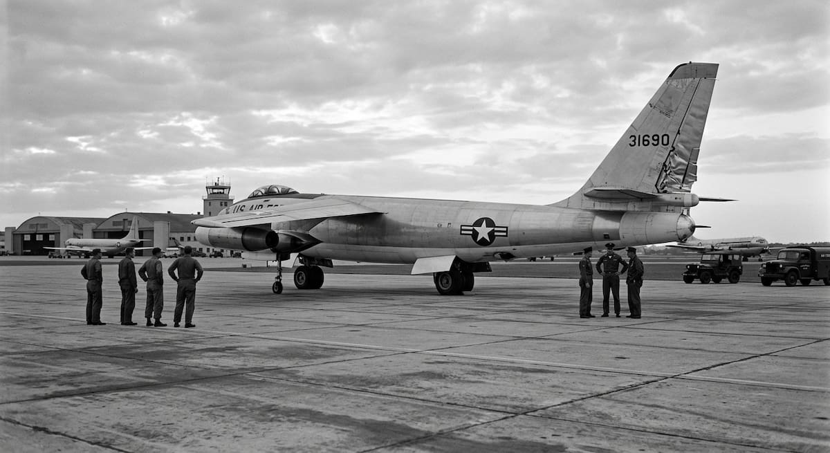 El bombardero B-47 llevaba una bomba Mark 15 cuando sufrió la colisión aérea cerca de Savannah, Georgia, el 5 de febrero de 1958. (Gemini)