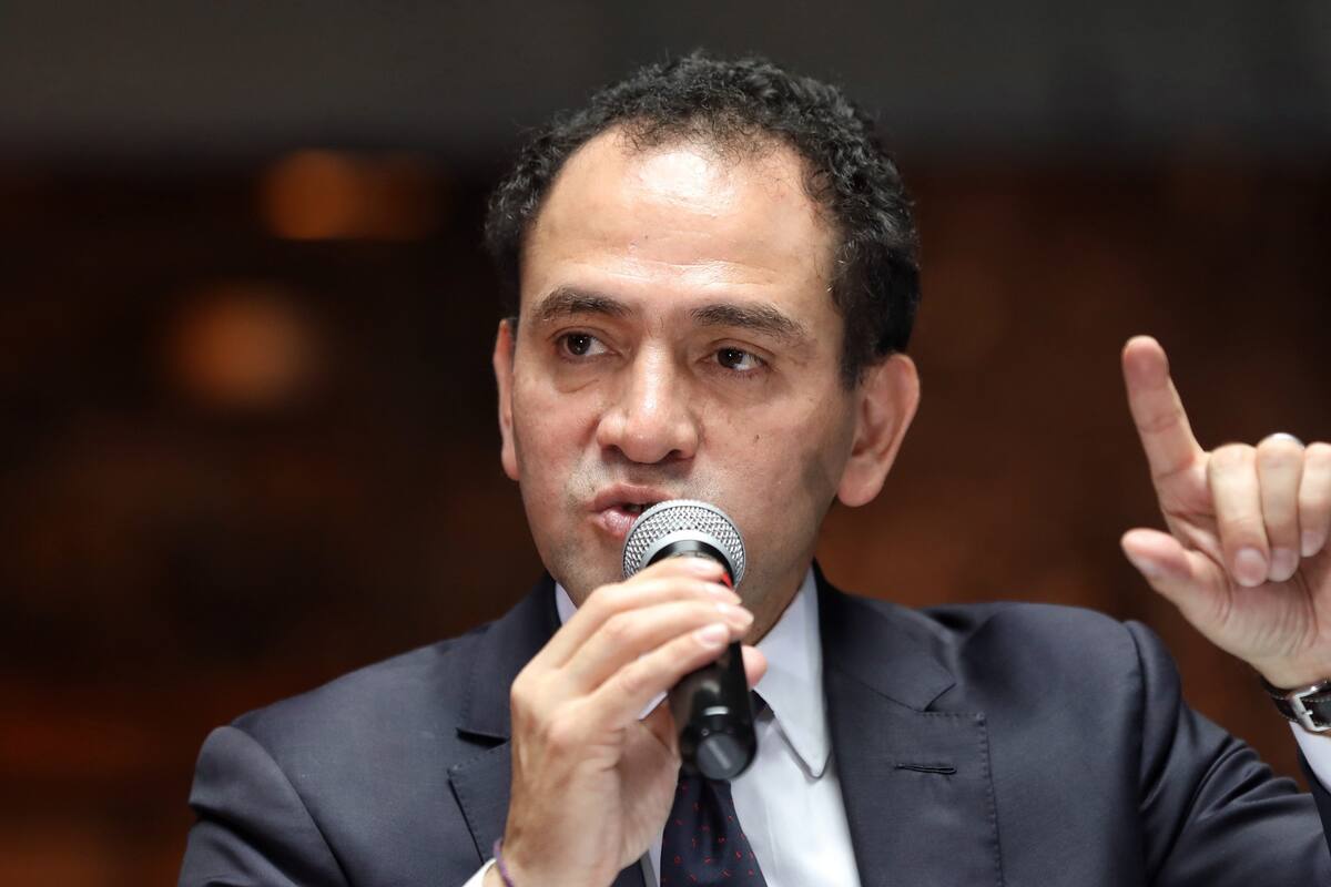 Refinancia México deuda externa y bajan un 69 % amortizaciones para 2023