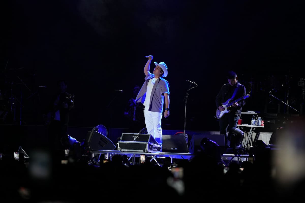 El cantante y músico concedió un renovado show en Tijuana con su gira “En vivo desde el rancho tour”. Foto: Carlos Cruz