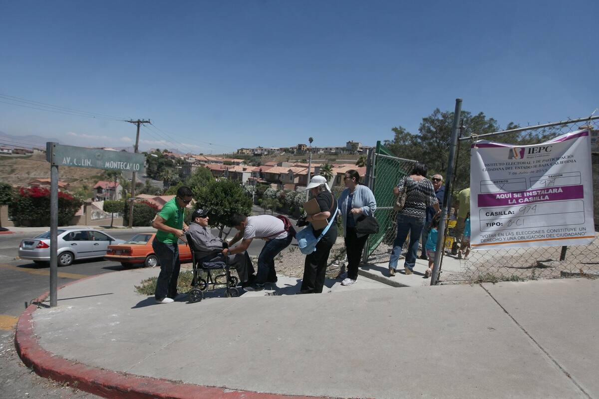 INE capacita a funcionarios de casilla para atender a población vulnerable