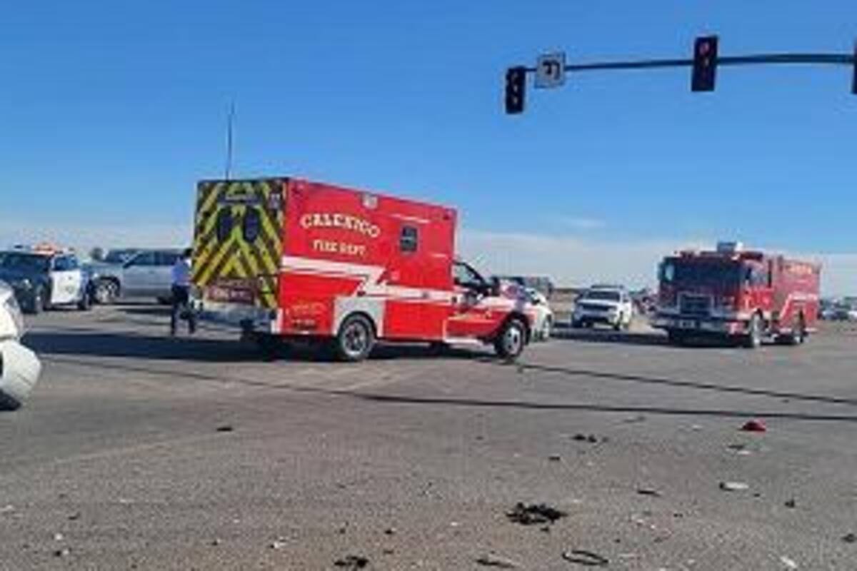 Automovilista grave tras chocar por alcance camión al norte de Calexico