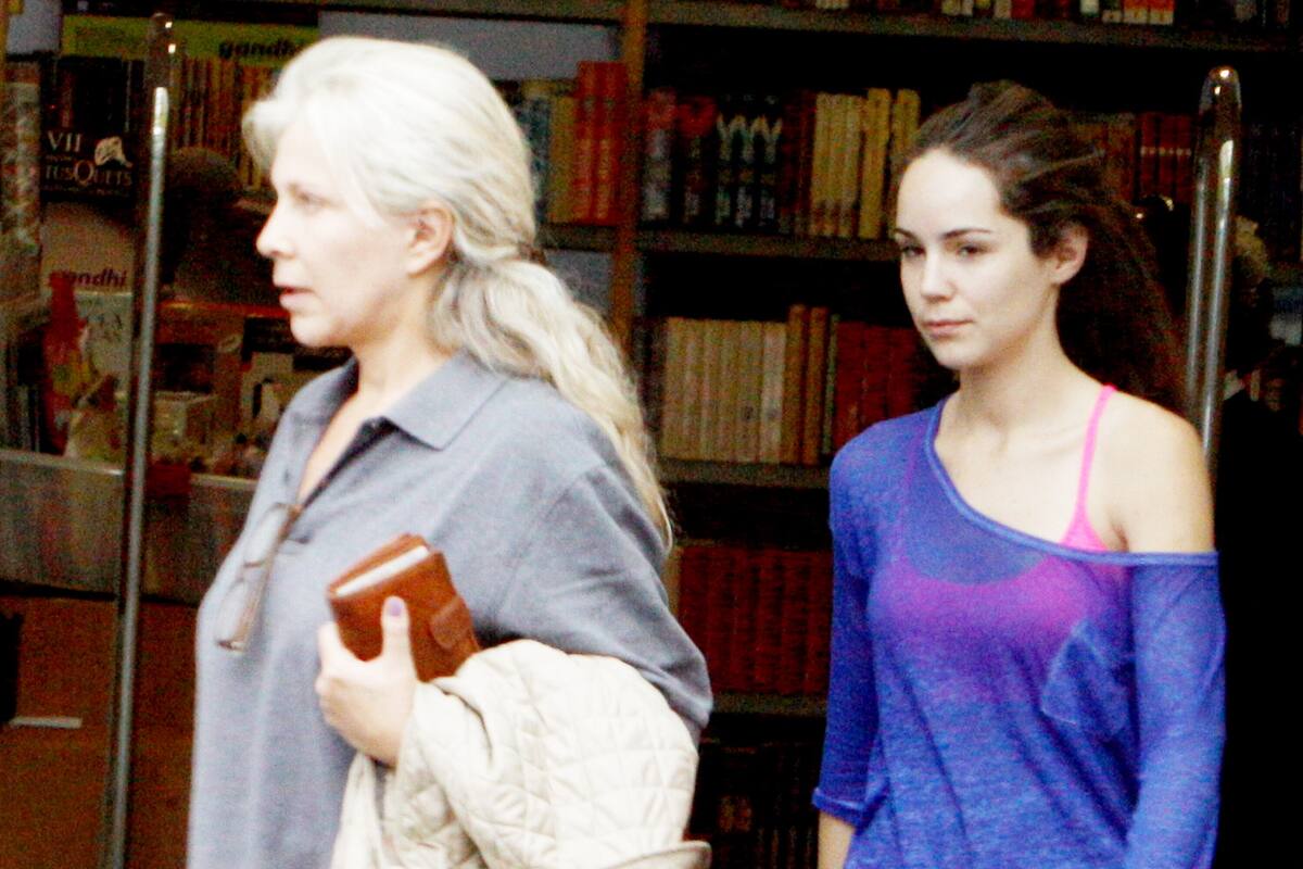 Camila Sodi reaparece con emotivo mensaje tras la muerte de su madre