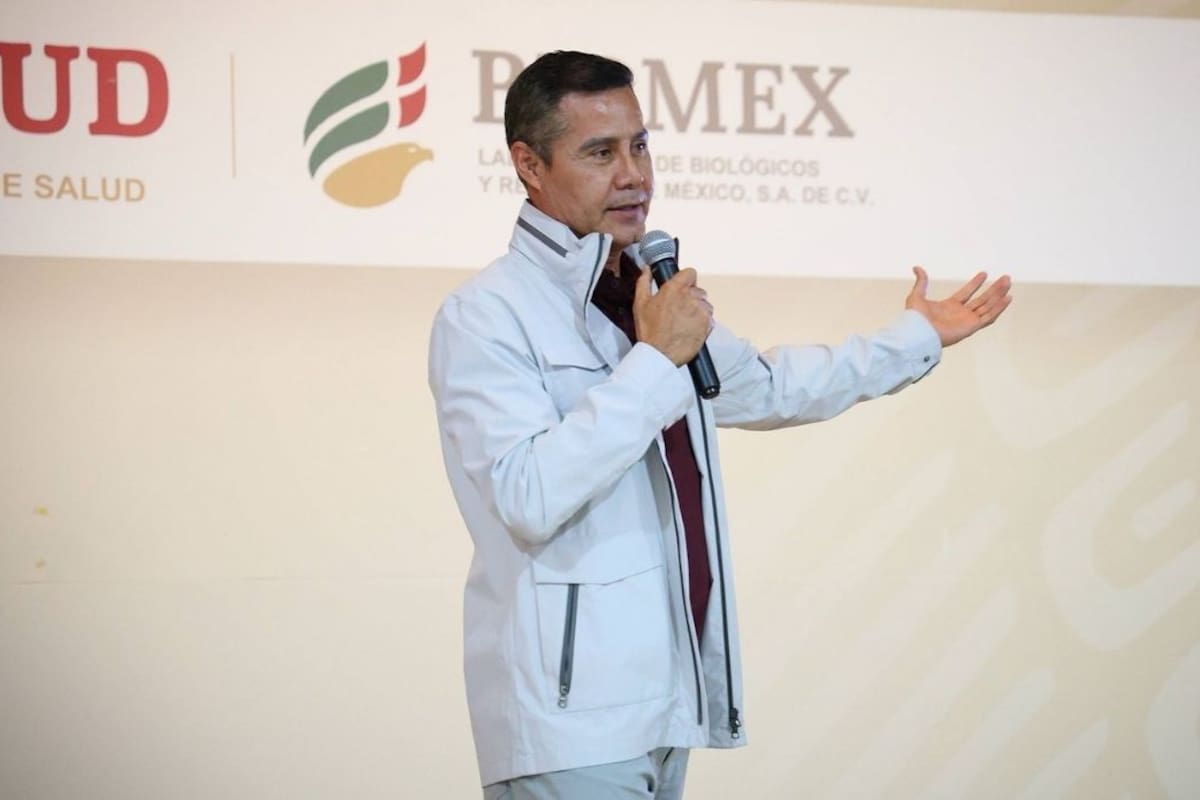 Director de Birmex suma al menos 19 viajes internacionales y reporta la compra de dos departamentos por 22 mdp de contado según Declaranet y migración