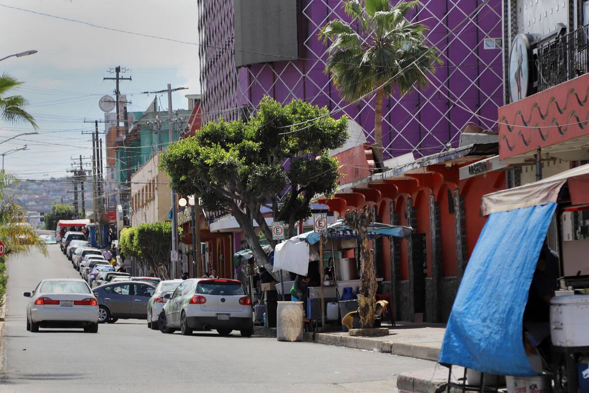 Detienen a 8 extranjeros en 2 hoteles de Tijuana