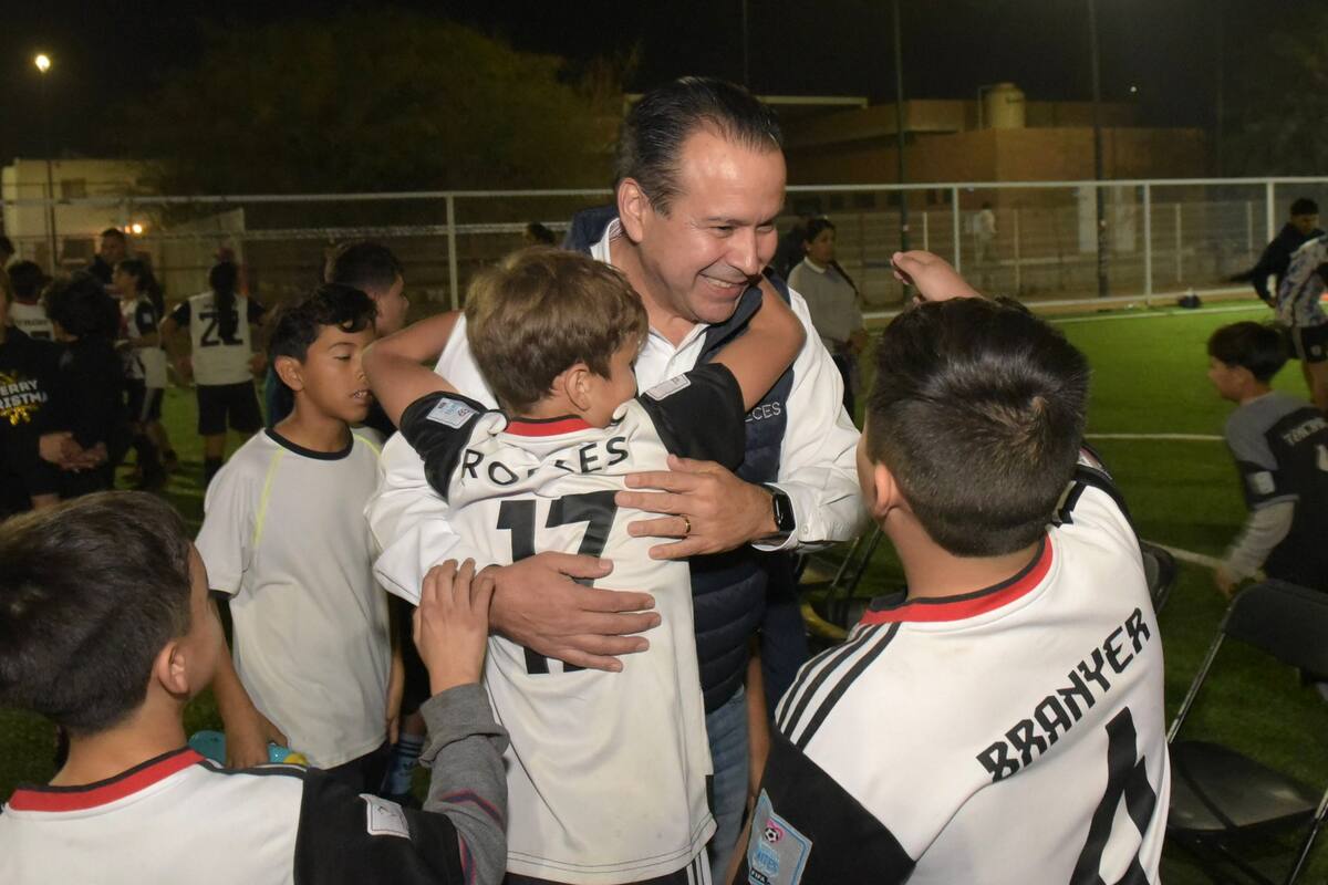 Supervisa alcalde rehabilitación de unidad deportiva en Dunas