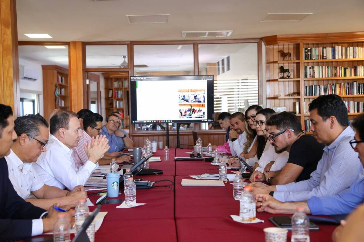 Alfonso Durazo revisa las acciones de desarrollo y vivienda en coordinación con Sedatu