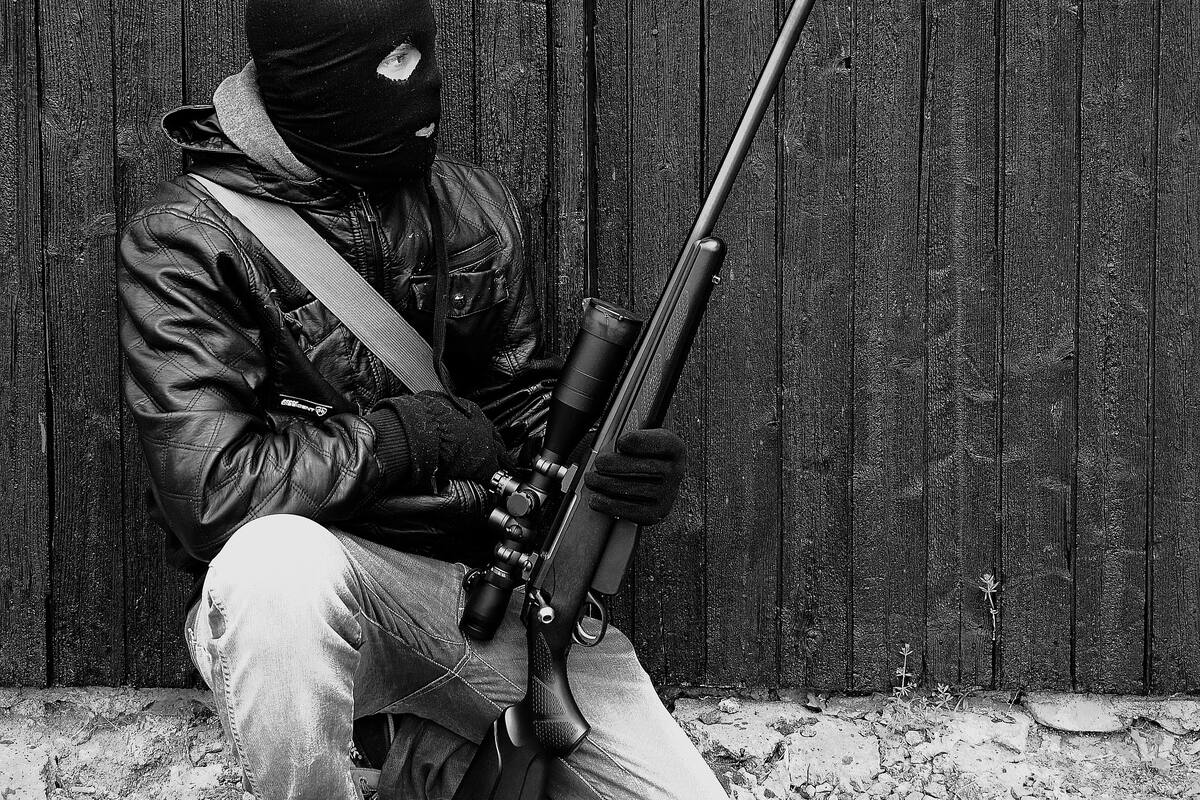 El silencioso repunte del “terrorismo de extrema derecha” y por qué la covid-19 puede agravarlo