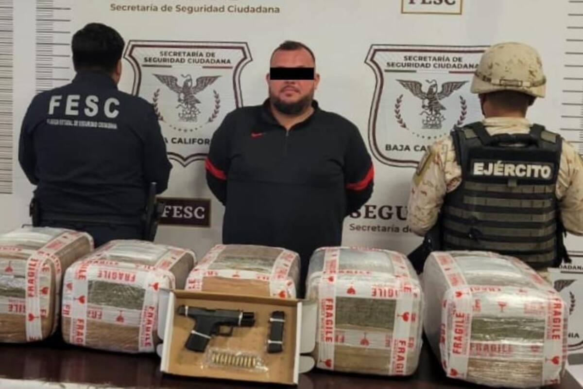 Confisca FESC 50 kilos de mariguana, dos armas de fuego y drogas