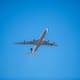 Reportan posible impacto de dron contra avión en su aterrizaje en San Diego