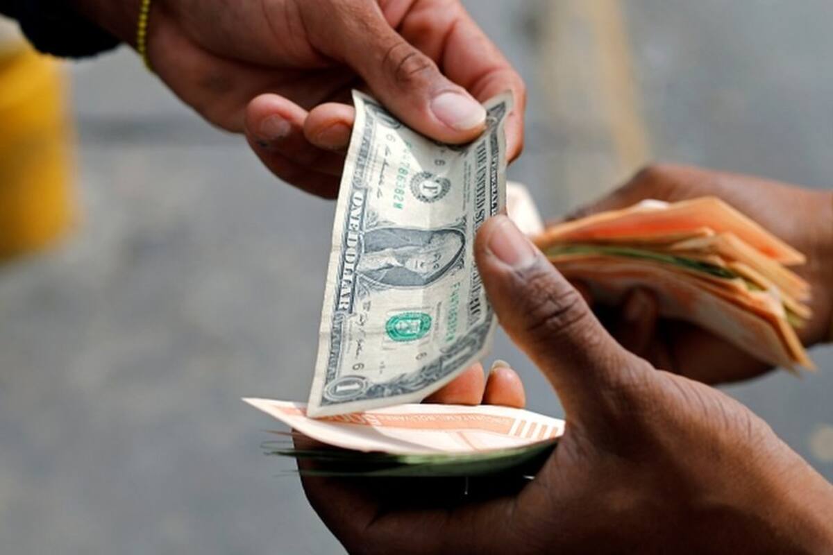 Crisis en Venezuela | "Me dan un billete de US$20 por 18 billetes de US$1": los problemas de encontrar cambio en dólares