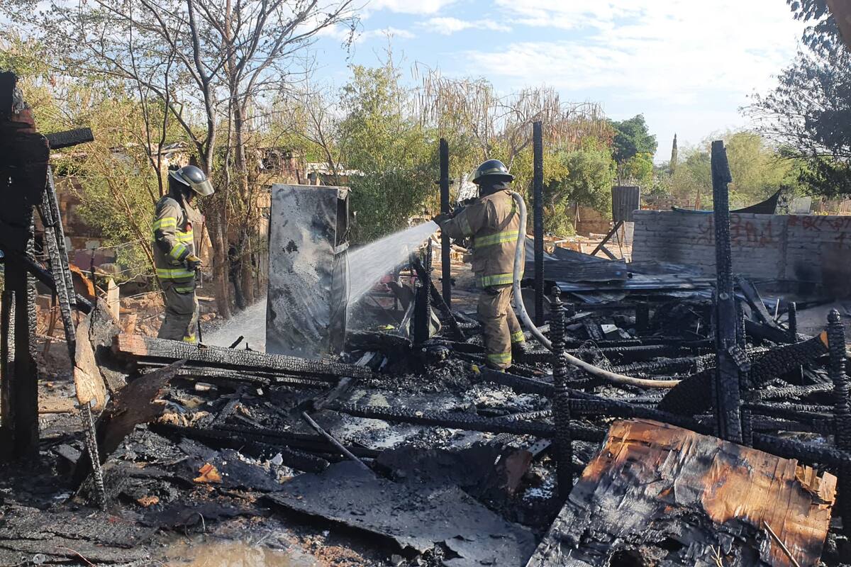Tras incendio una vivienda quedó en cenizas en la invasión Las Peredas