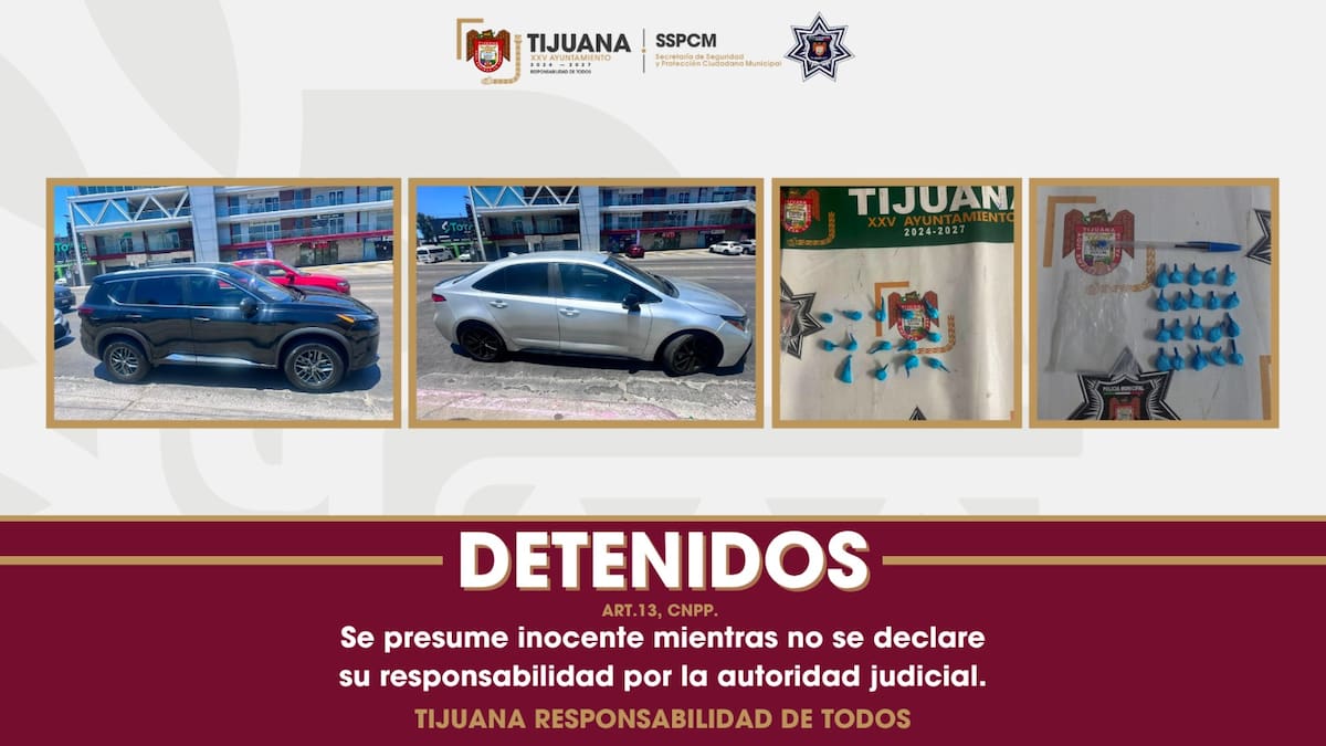Cuatro personas fueron detenidas tras una riña entre automovilistas en Tijuana; autoridades les aseguraron 34 dosis de presunto cristal y dos vehículos.
Foto: Cortesía.