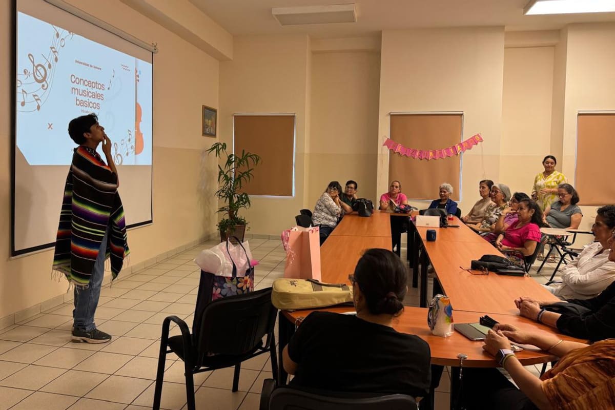 Más de 30 pacientes y sobrevivientes de cáncer de mama participan en musicoterapia oncológica de la Universidad de Sonora